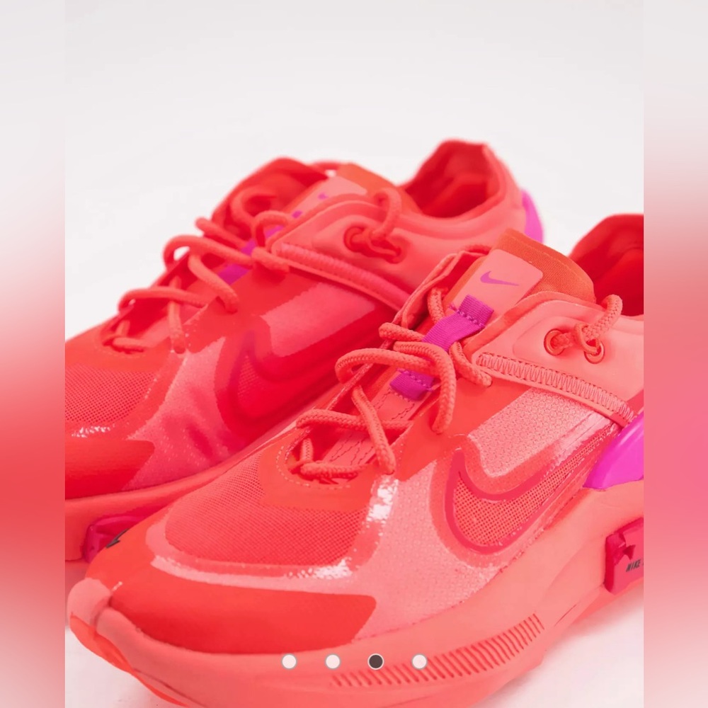 Nike Fontanka Edge sneakers in bright crimson
